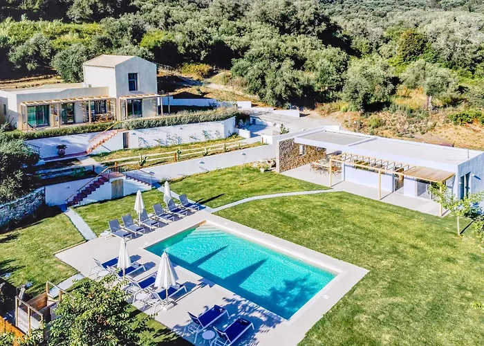 Kumquart Estate- Bergamot Lodge *